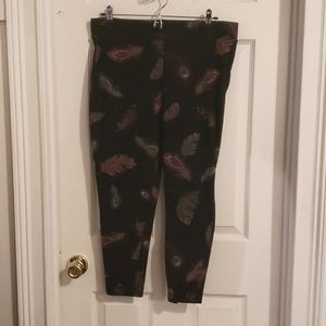 Torrid feather leggings size 2,2x